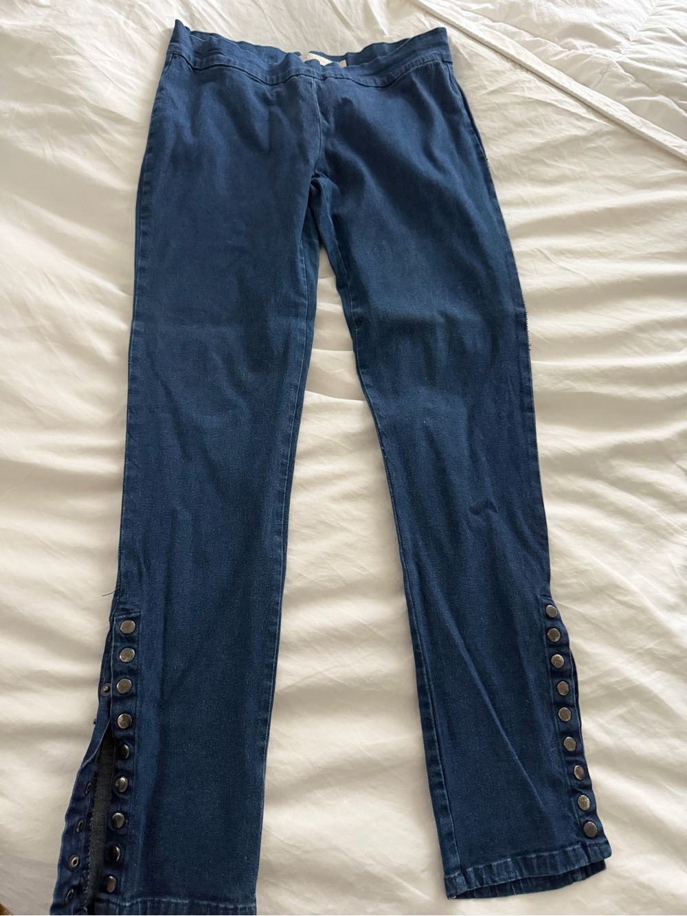 Charley&Me Dark Blue Button-Trim Jeggings